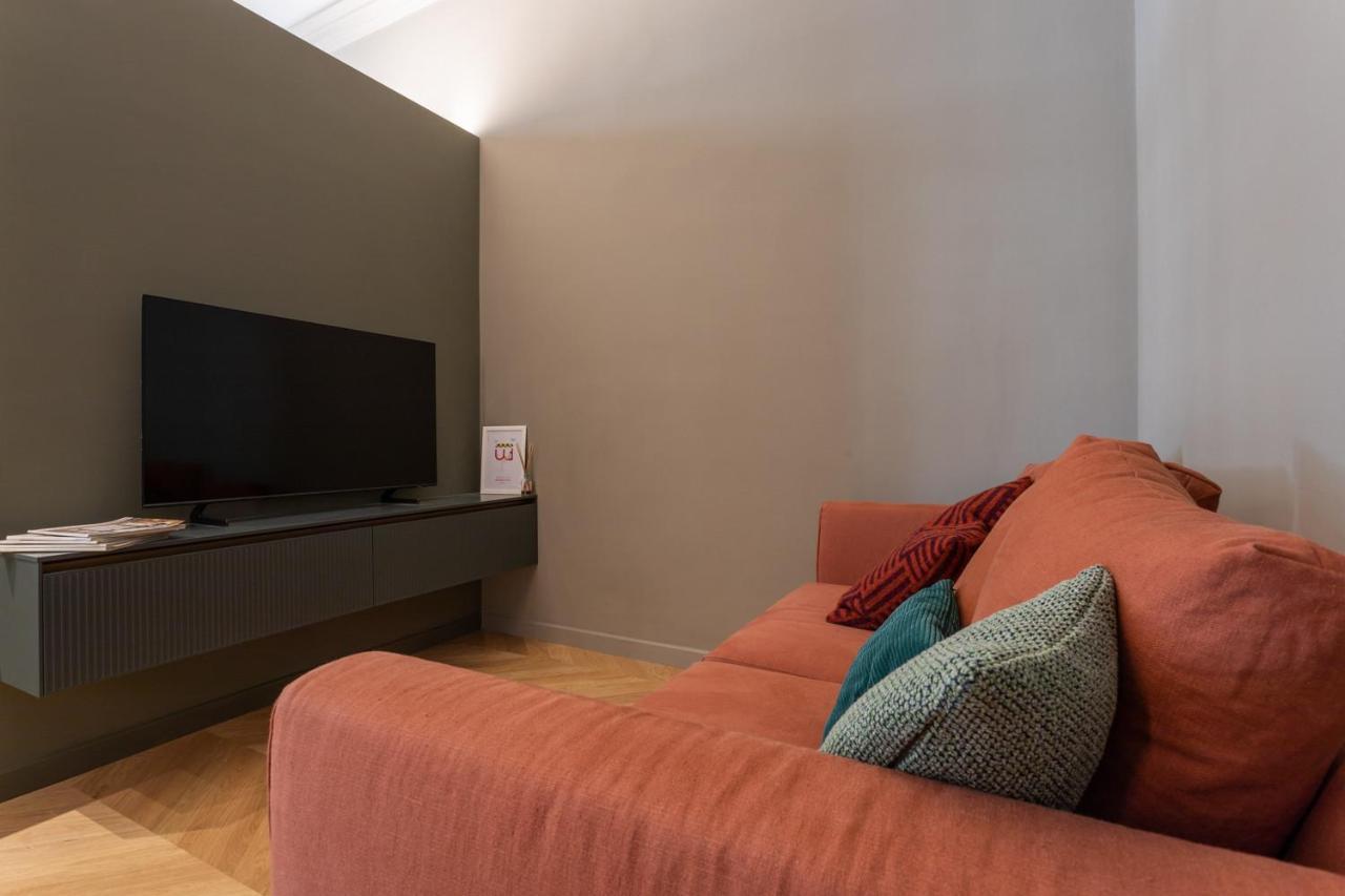 Lagrange Design By Wonderful Italy Apartment